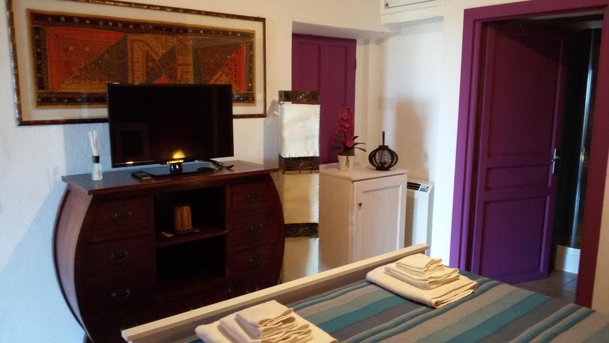 Soleesale Appartamenti E Camere Per Vacanza Pula Bilik gambar