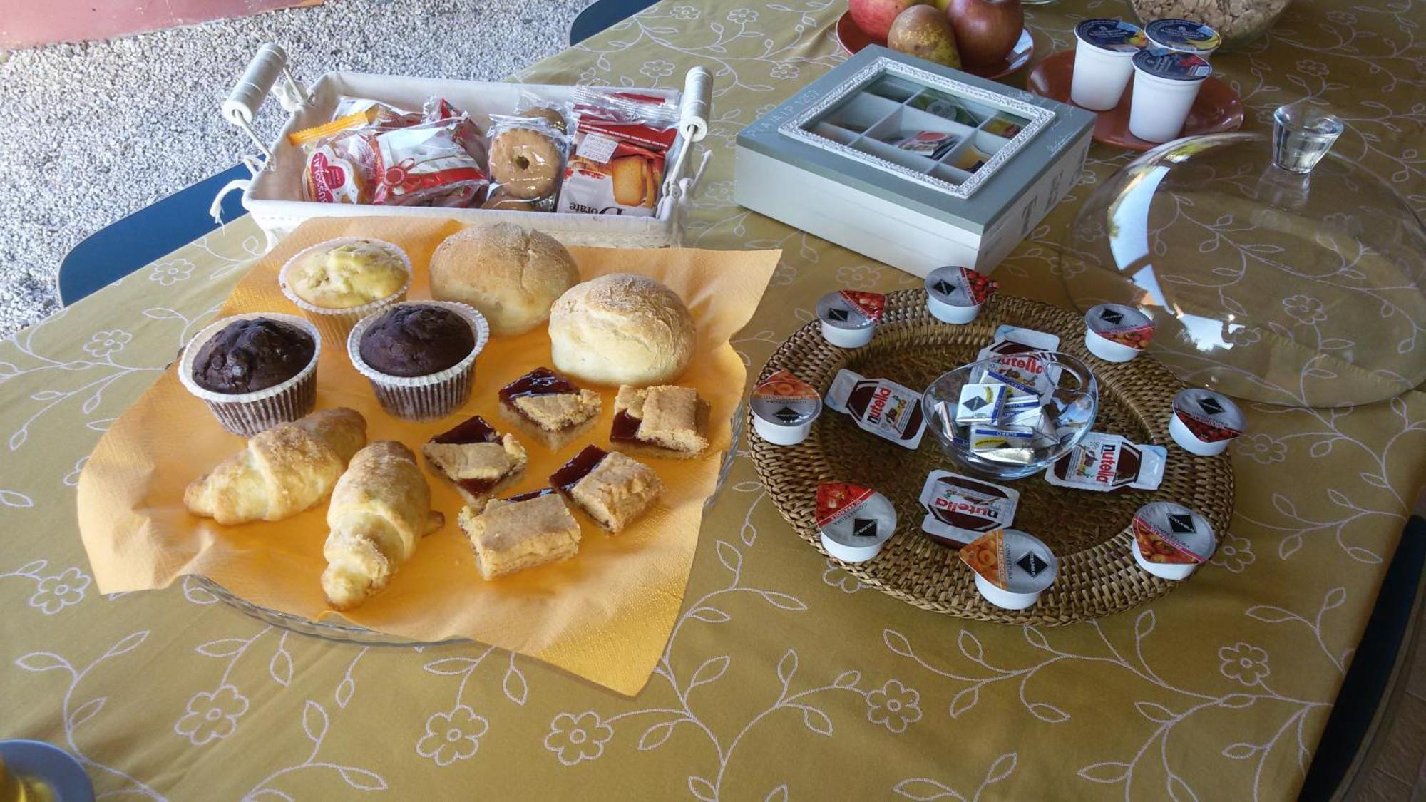 Soleesale Appartamenti E Camere Per Vacanza Pula Bilik gambar